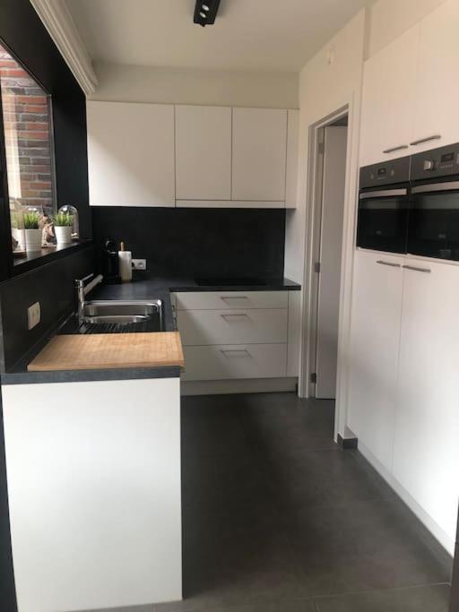 Apartmán Hedendaags, Verzorgd Op Unieke Locatie *